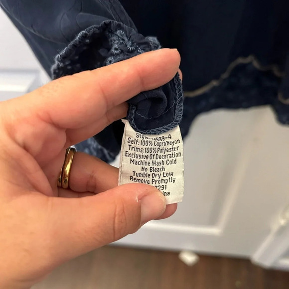 Johnny Was Rubina Tunic in Navy S - Picture 6 of 6